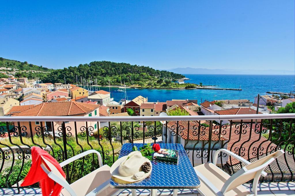 Ferienwohnung Avgi Ena Gaios Exterior foto